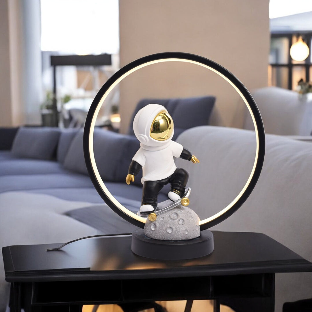 Resin Astronauts Table Lamp (Medium)