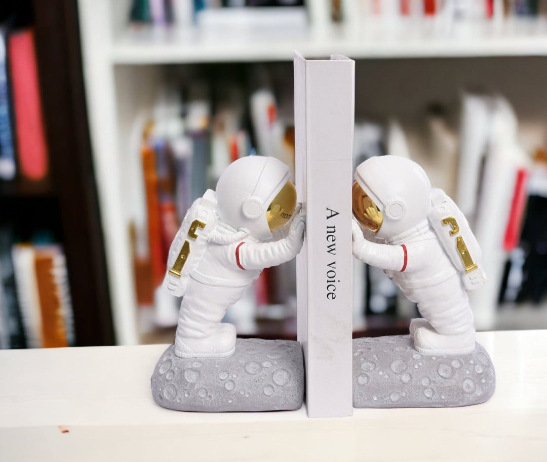 Astronaut Bookends Resin Statue 2 Pcs