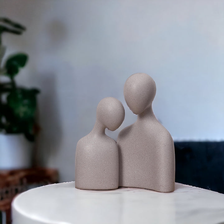 Love Couple Resin Sculpture (Grey)