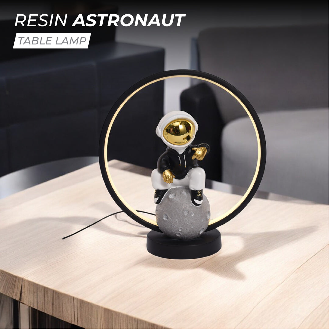 Astronaut LED Ring Lamp