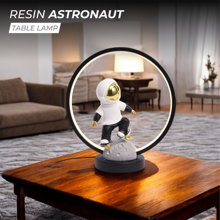 Resin Astronauts Table Lamp (Small)