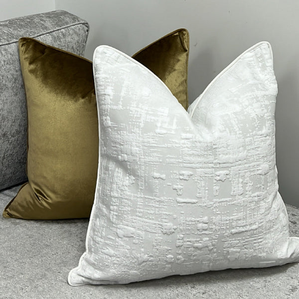 Throw Cushions & Outdoor Pillows