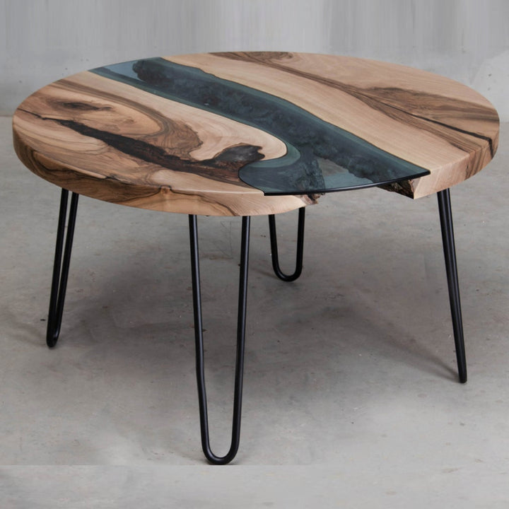 Hugo Round Resin Dining Table