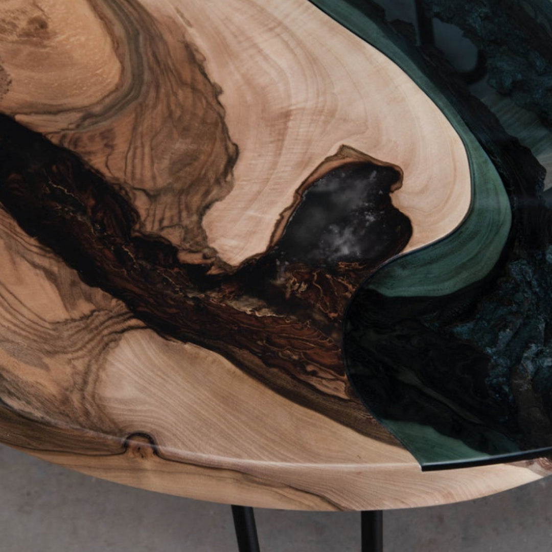 Hugo Round Resin Dining Table