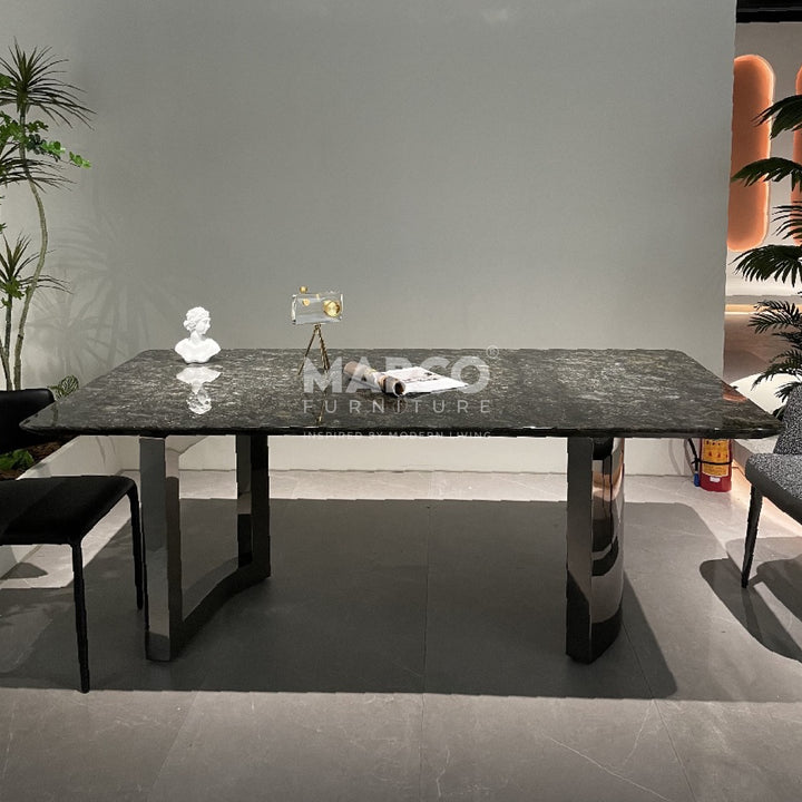 Veneto dining table 2