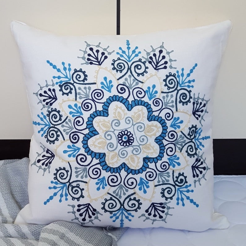 asplin-designer-cushion-2